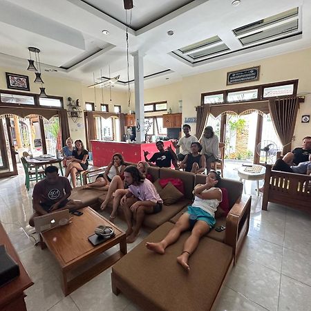 Medewi Secret Surfcamp Otel Pulukan Dış mekan fotoğraf