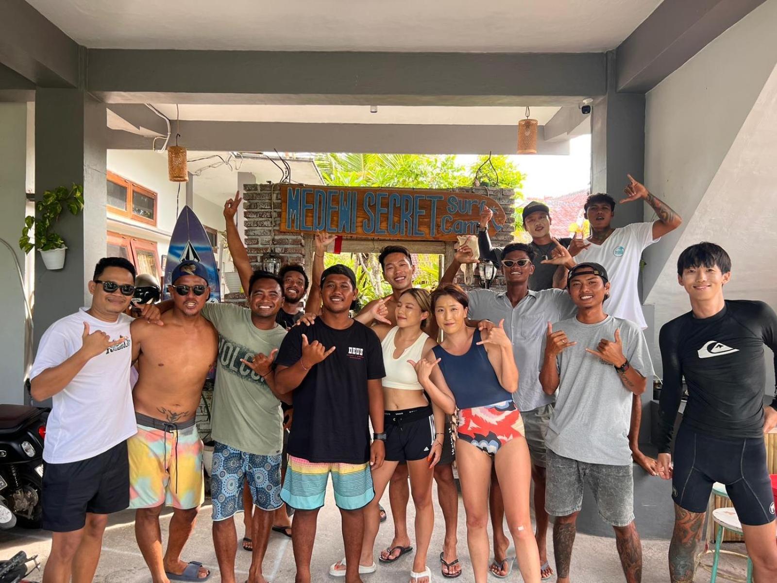 Medewi Secret Surfcamp Otel Pulukan Dış mekan fotoğraf